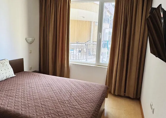 Marina Bay Saint Vlas 圣弗拉斯