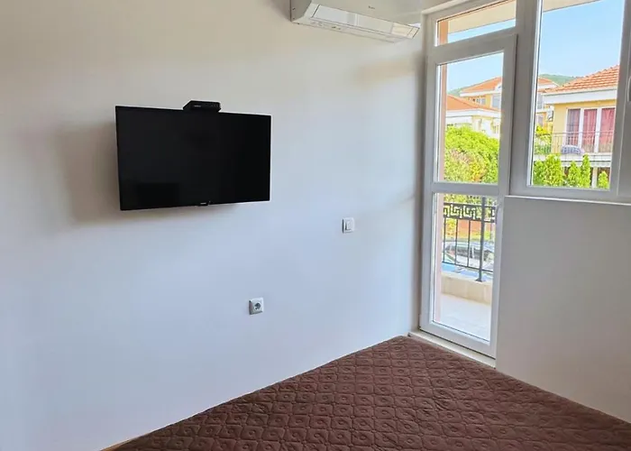 Marina Bay Saint Vlas 圣弗拉斯