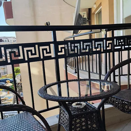 Marina Bay Saint Vlas *