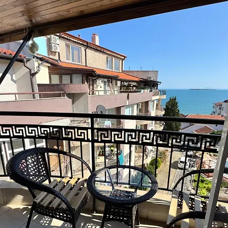 Marina Bay Saint Vlas 圣弗拉斯