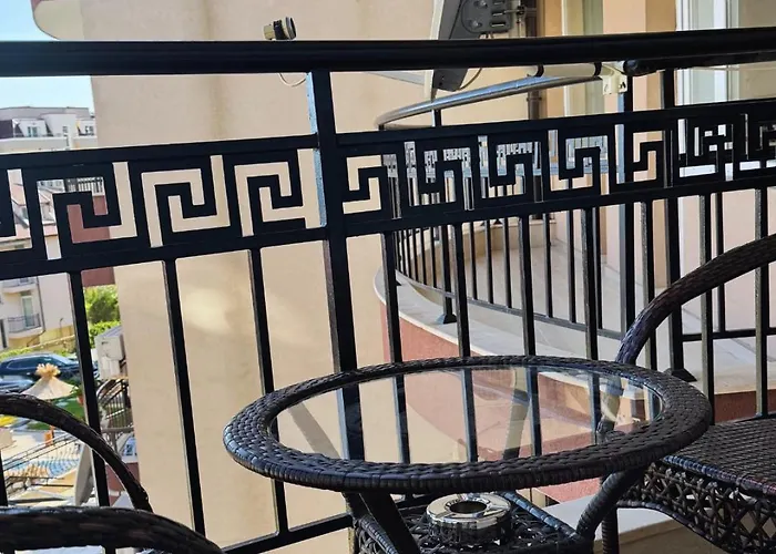 Marina Bay Saint Vlas *