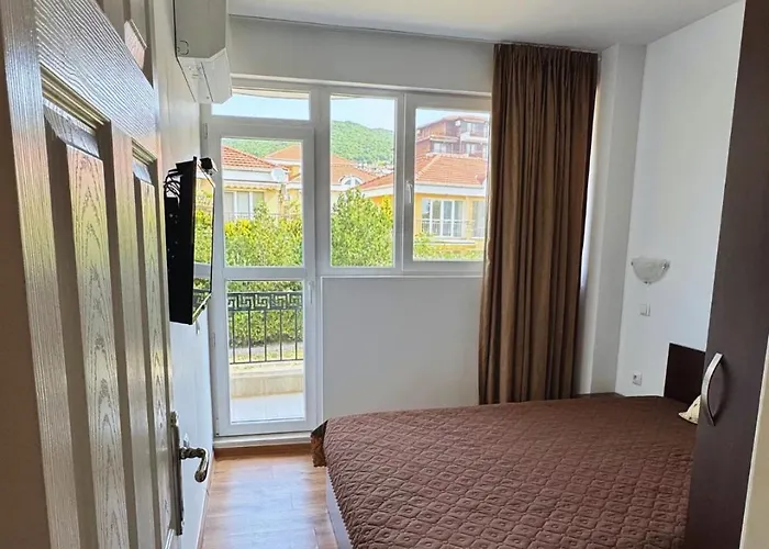 Marina Bay Saint 아파트